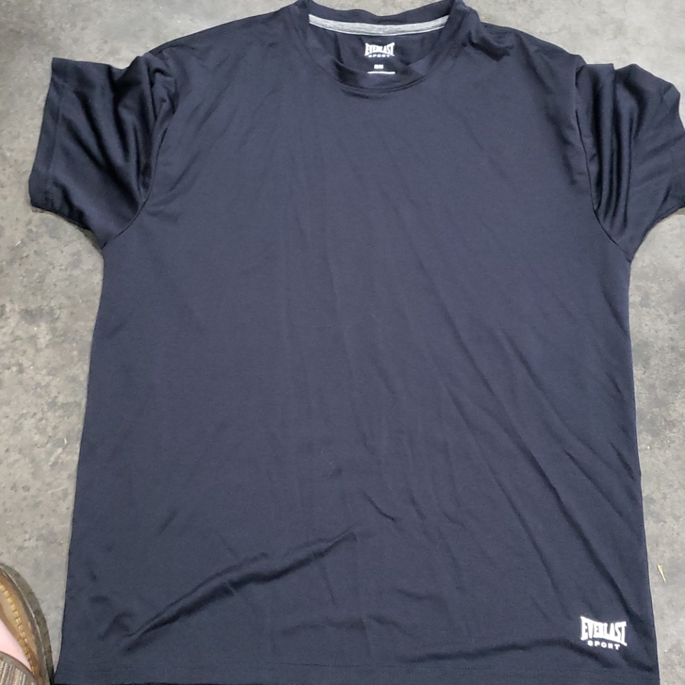 Sports shirt